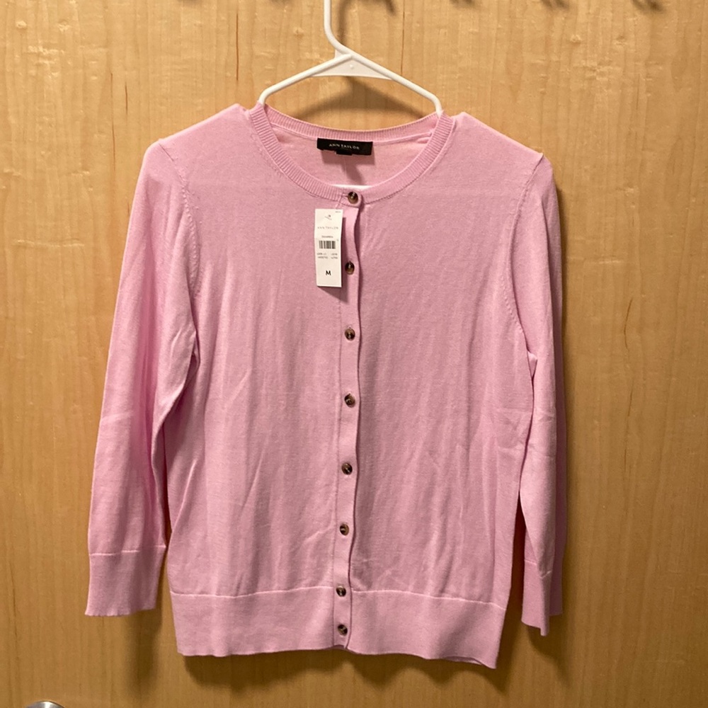 NWT Ann Taylor Lilac Cardigan. Size Medium